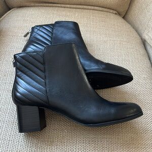 Adrienne Vittadini Ankle Boots Black Leather Sz 9.5 Perfect- Unworn NEW